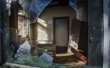 Czy przysiady robić z pasem?