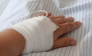 Czym się różni podpaski a podkłady poporodowe?