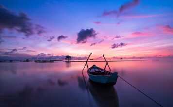 Jaki kolor paska do białych butów?