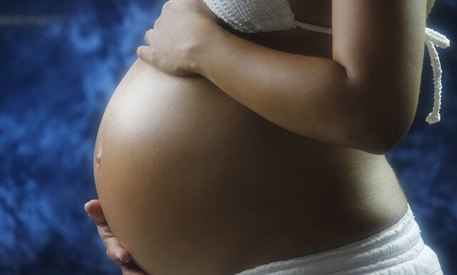 Kiedy stosować pas ciążowy?
